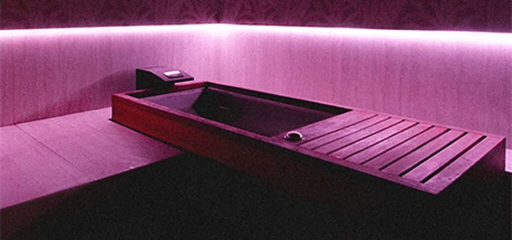 Cold Plunge Recovery | The Replay Club - Palm Beach Fitness & Recovery